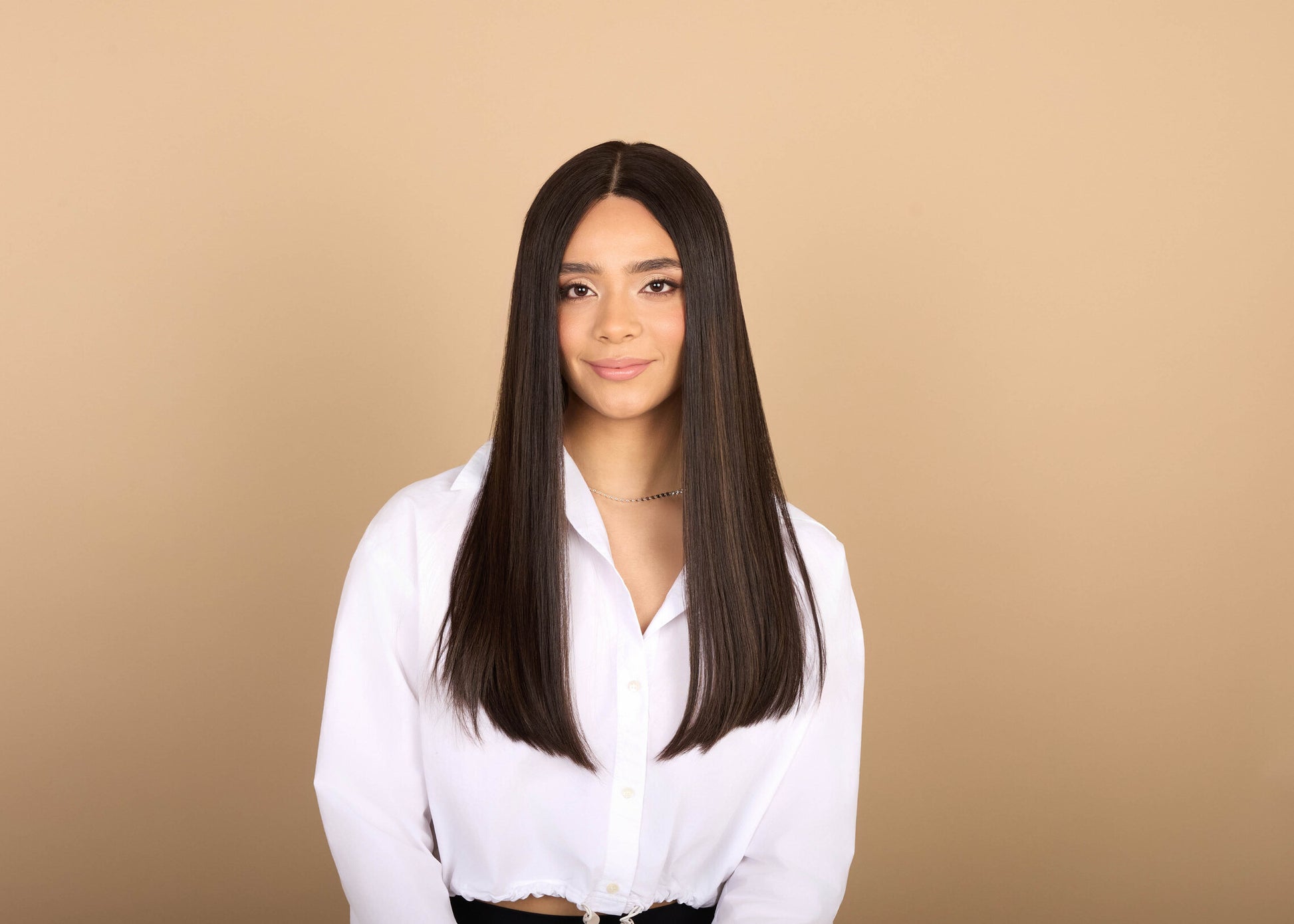 Model wearing 22" Harper