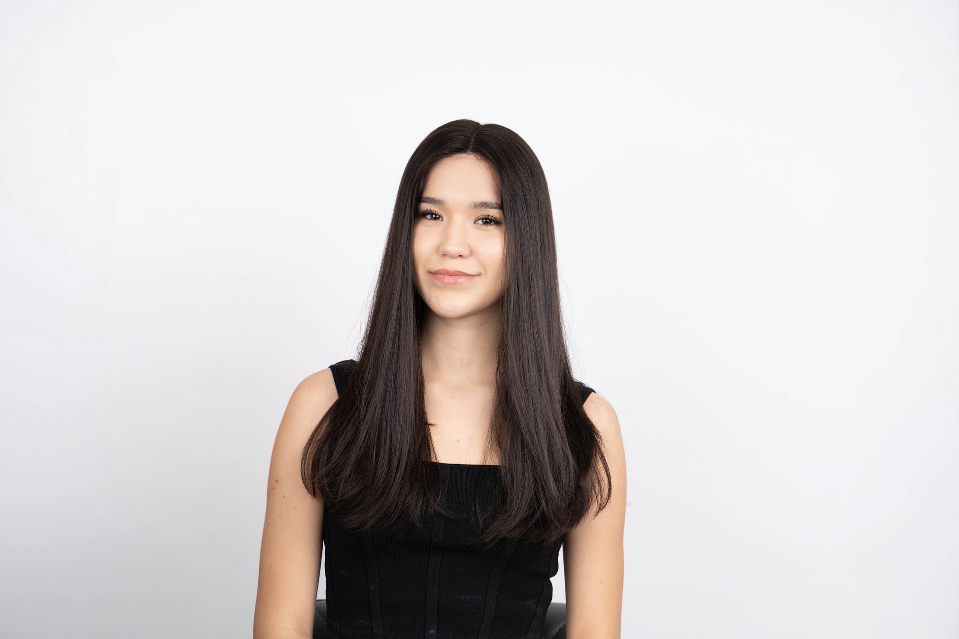 Model is wearing a 19 Straight Yuliya